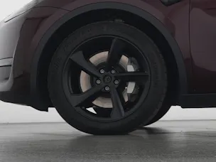 Tesla Model Y Long Range All-Wheel Drive