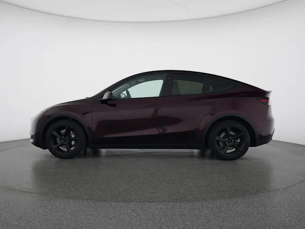 Tesla Model Y Long Range All-Wheel Drive