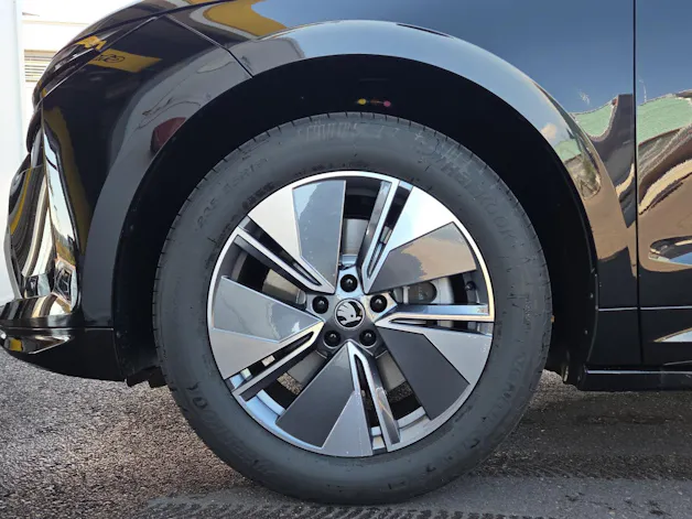 SKODA Enyaq 85x Dynamic 4x4