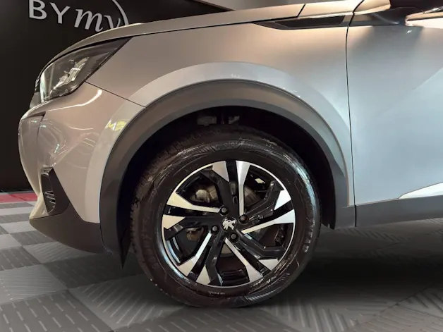 PEUGEOT 2008 1.2 PureTech Allure Pack EAT8