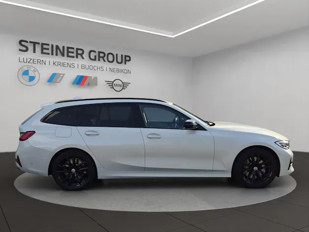 BMW 330d xDrive Touring Steptronic Sport Line