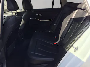 BMW 330d xDrive Touring Steptronic Sport Line