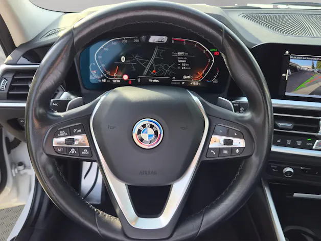 BMW 330d xDrive Touring Steptronic Sport Line