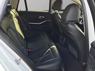 BMW 330d xDrive Touring Steptronic Sport Line