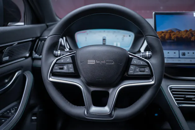 BYD Seal U DM-i Boost / Panorama / Head-Up Display / 360° Kamera