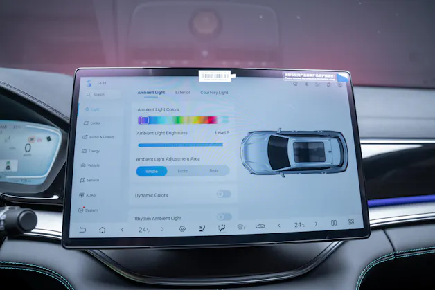 BYD Seal U DM-i Boost / Panorama / Head-Up Display / 360° Kamera