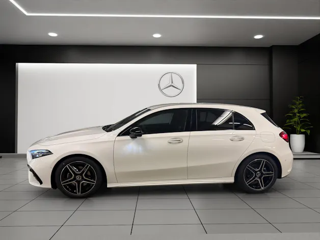 MERCEDES-BENZ A 200 Night Star 7G-DCT