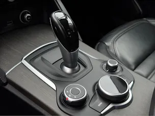 ALFA ROMEO Stelvio 2.0 Super Q4 Automatic *Rückfarkamera*Vollleder*Sitz+Lenkradheizung uvm.*