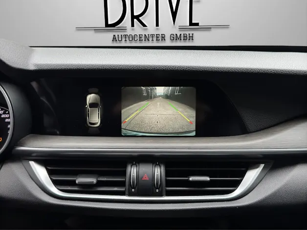ALFA ROMEO Stelvio 2.0 Super Q4 Automatic *Rückfarkamera*Vollleder*Sitz+Lenkradheizung uvm.*