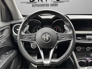 ALFA ROMEO Stelvio 2.0 Super Q4 Automatic *Rückfarkamera*Vollleder*Sitz+Lenkradheizung uvm.*