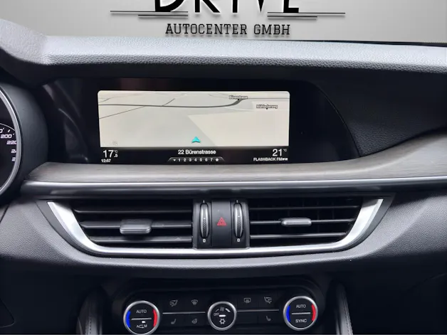 ALFA ROMEO Stelvio 2.0 Super Q4 Automatic *Rückfarkamera*Vollleder*Sitz+Lenkradheizung uvm.*