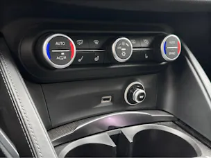 ALFA ROMEO Stelvio 2.0 Super Q4 Automatic *Rückfarkamera*Vollleder*Sitz+Lenkradheizung uvm.*