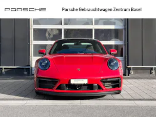 PORSCHE 911 Carrera 4 GTS