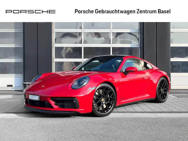 PORSCHE 911 Carrera 4 GTS