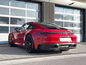 PORSCHE 911 Carrera 4 GTS
