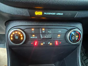 FORD Fiesta 1.0 EcoB Hybrid Cool & Connect