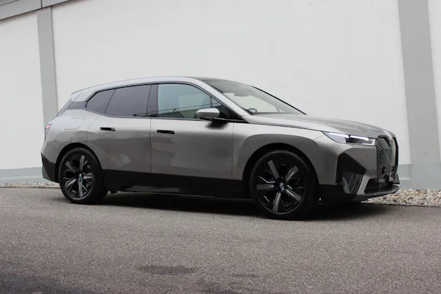 BMW iX xDrive50 *Edition Sport* oxidgrau metallic 🎉0.0%-LEASINGAKTION🎉