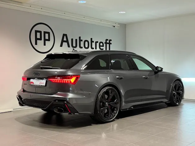 AUDI RS6 Avant 4.0 TFSI V8 Performance quattro