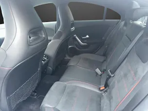 MERCEDES-BENZ CLA 220 d AMG Line 4Matic