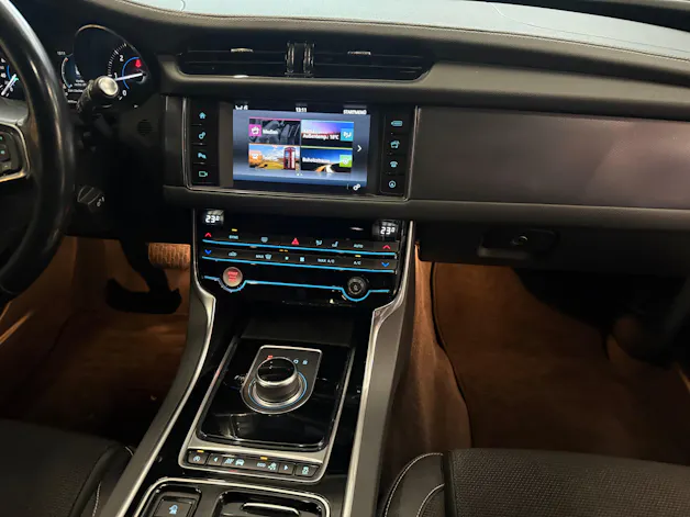 Jaguar XF 20d R-Sport Automatic