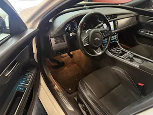 Jaguar XF 20d R-Sport Automatic