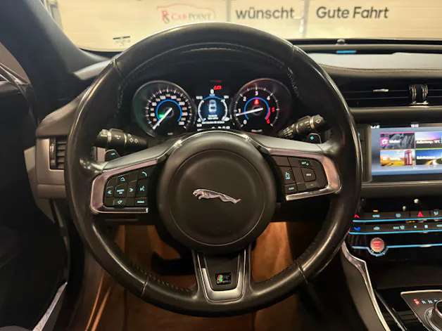 Jaguar XF 20d R-Sport Automatic