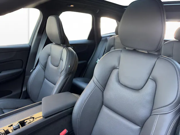 VOLVO XC60 2.0 T8 TE Black Edition eAWD