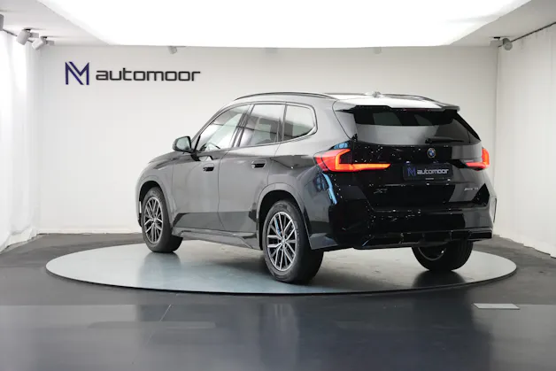 BMW X1 sDrive 18i M Sport *Panorama* *Harman/Kardon*