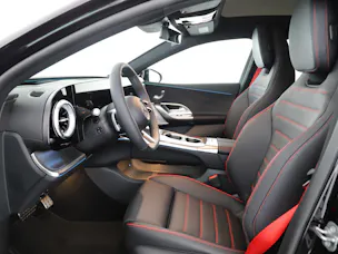 MERCEDES-BENZ C 400 94 kWh 4Matic
