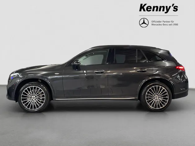 MERCEDES-BENZ GLC 300 e AMG Line 4MATIC