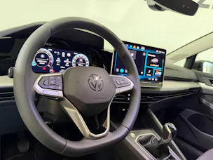VW Golf 1.5 TSI Basis