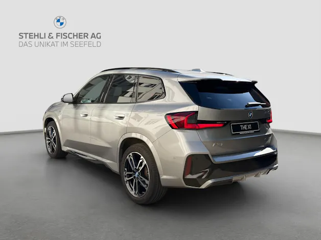 BMW iX1 xDrive 30 M Sport