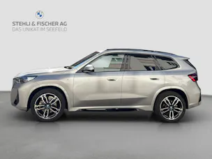 BMW iX1 xDrive 30 M Sport