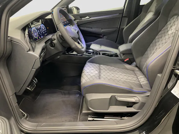 VW Golf 1.5 e TSI mHEV R-Line DSG