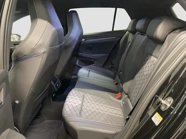 VW Golf 1.5 e TSI mHEV R-Line DSG