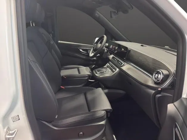 MERCEDES-BENZ V 300 d lang 4Matic Swiss Edition 9G-Tronic