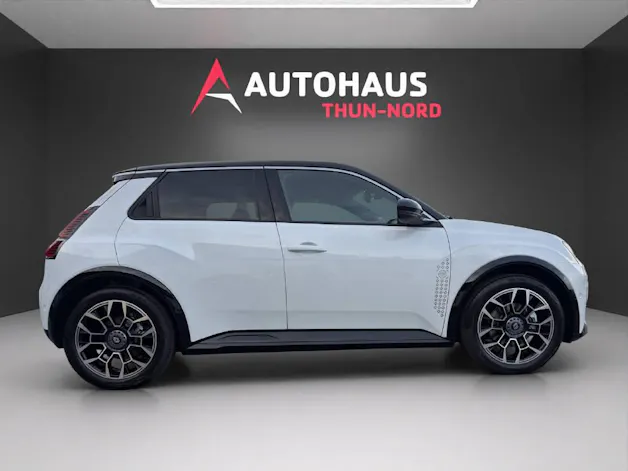 RENAULT R5 E-Tech Comfort Range Roland Garros