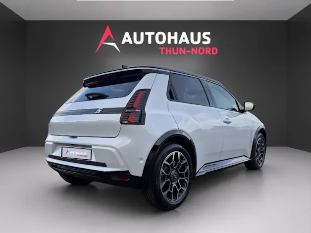 RENAULT R5 E-Tech Comfort Range Roland Garros