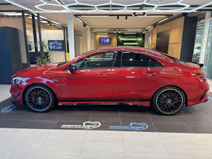MERCEDES-BENZ CLA 45 AMG 381PS 4Matic Speedshift-Automat