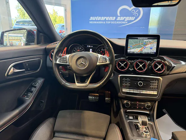 MERCEDES-BENZ CLA 45 AMG 381PS 4Matic Speedshift-Automat