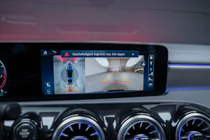 MERCEDES-BENZ CLA 35 AMG 4matic/ Facelift / Head-Up Display / Panorama-Schiebedach