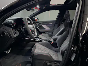 AUDI RS3 Limousine 2.5 TSI quattro S-tronic