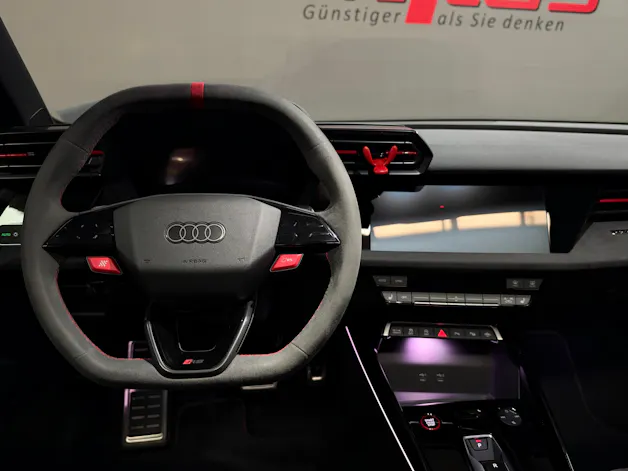 AUDI RS3 Limousine 2.5 TSI quattro S-tronic