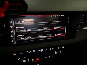 AUDI RS3 Limousine 2.5 TSI quattro S-tronic