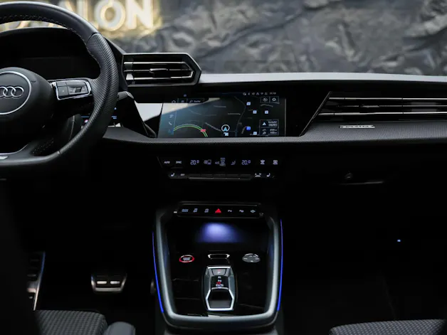 AUDI S3 Limousine TFSI quattro S-tronic *Werksgarantie*Facelift*Matrix-LED*Head-Up*