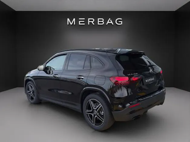 MERCEDES-BENZ GLA 250 4Matic Swiss Star