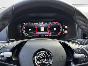 SKODA Karoq SL 2.0TSI 190PS 7DSG 4X4 2000ccm 190PS/140kW 4 Zylinder TSI Benzin