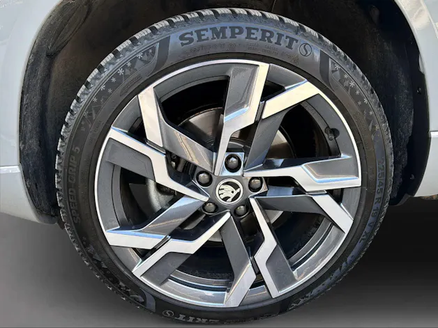 SKODA Karoq SL 2.0TSI 190PS 7DSG 4X4 2000ccm 190PS/140kW 4 Zylinder TSI Benzin