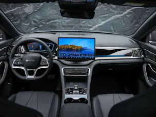 BYD Seal U DM-i Design AWD *SOFORT Verfügbar*Werksgarantie*Lenkradheizung*Sitzbelüftung*360° Kamera*