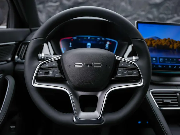 BYD Seal U DM-i Design AWD *SOFORT Verfügbar*Werksgarantie*Lenkradheizung*Sitzbelüftung*360° Kamera*